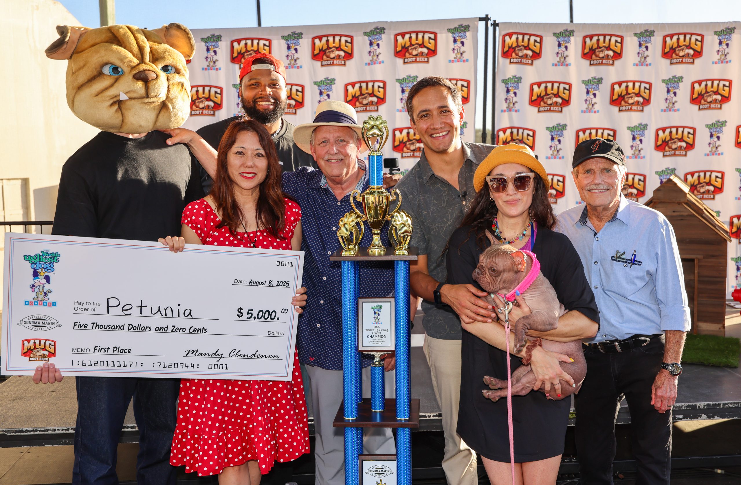 Petunia the Frenchie Bulldog Mix Wins World's Ugliest Dog!